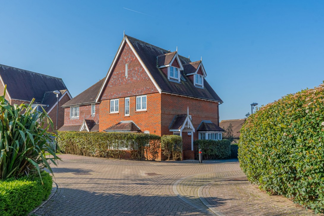 Photo of 4 Kingfisher Drive, Haywards Heath