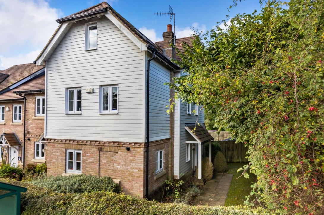 Photo of 45 Watson Way, Crowborough
