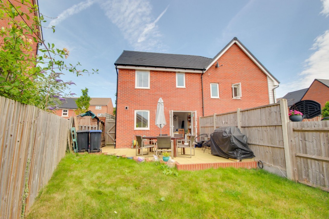 Photo of 10 Massey Way, Haywards Heath