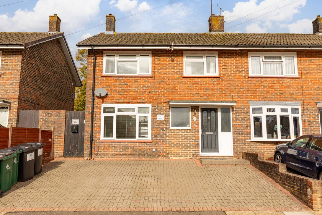 Photo of 40 Dickens Road, Crawley