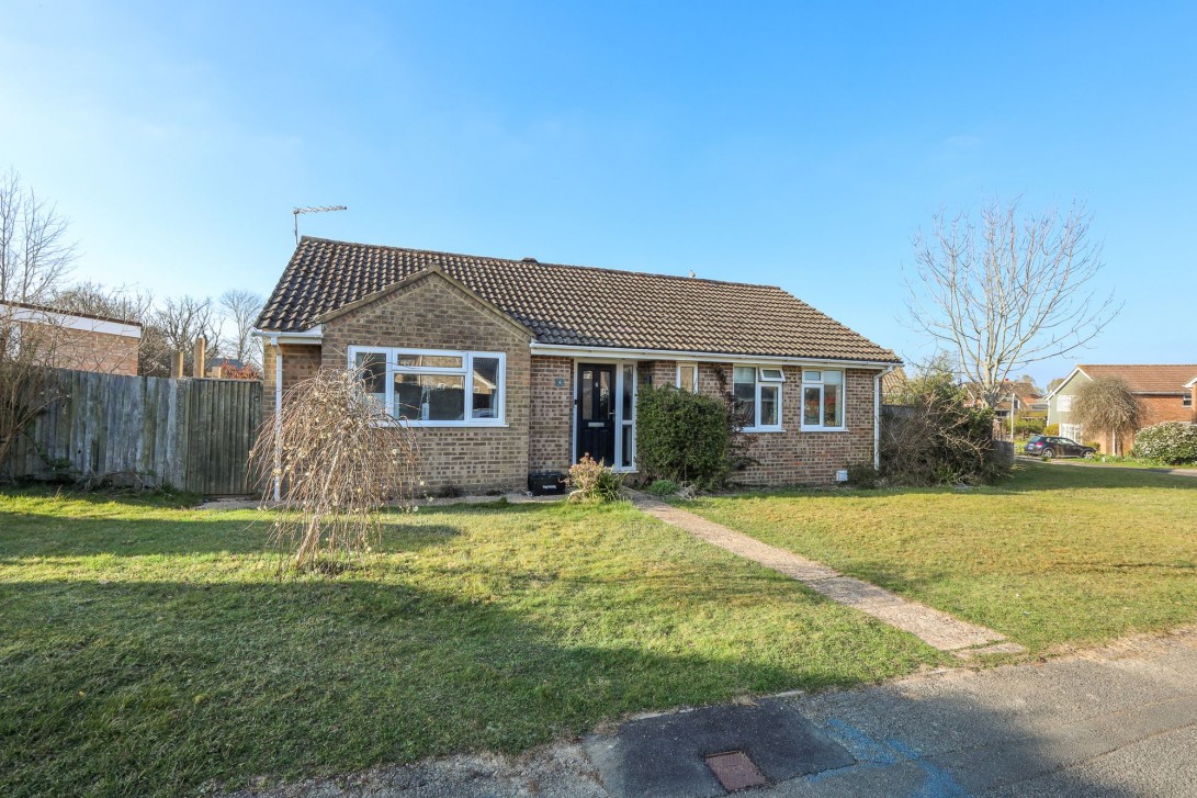 Photo of 6 Singleton Way, Burgess Hill
