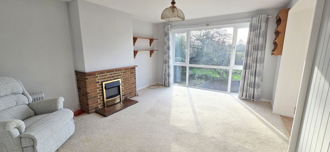 Photo of 45b Appledore Gardens, Haywards Heath