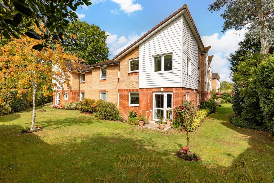 Photo of 14 Millfield Court, Crawley