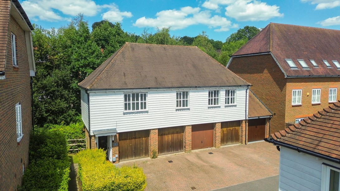 Photo of 25 Farriers Lea, Haywards Heath