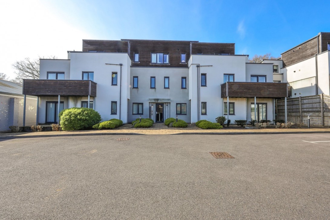 Photo of 3 Fern Place, Burgess Hill