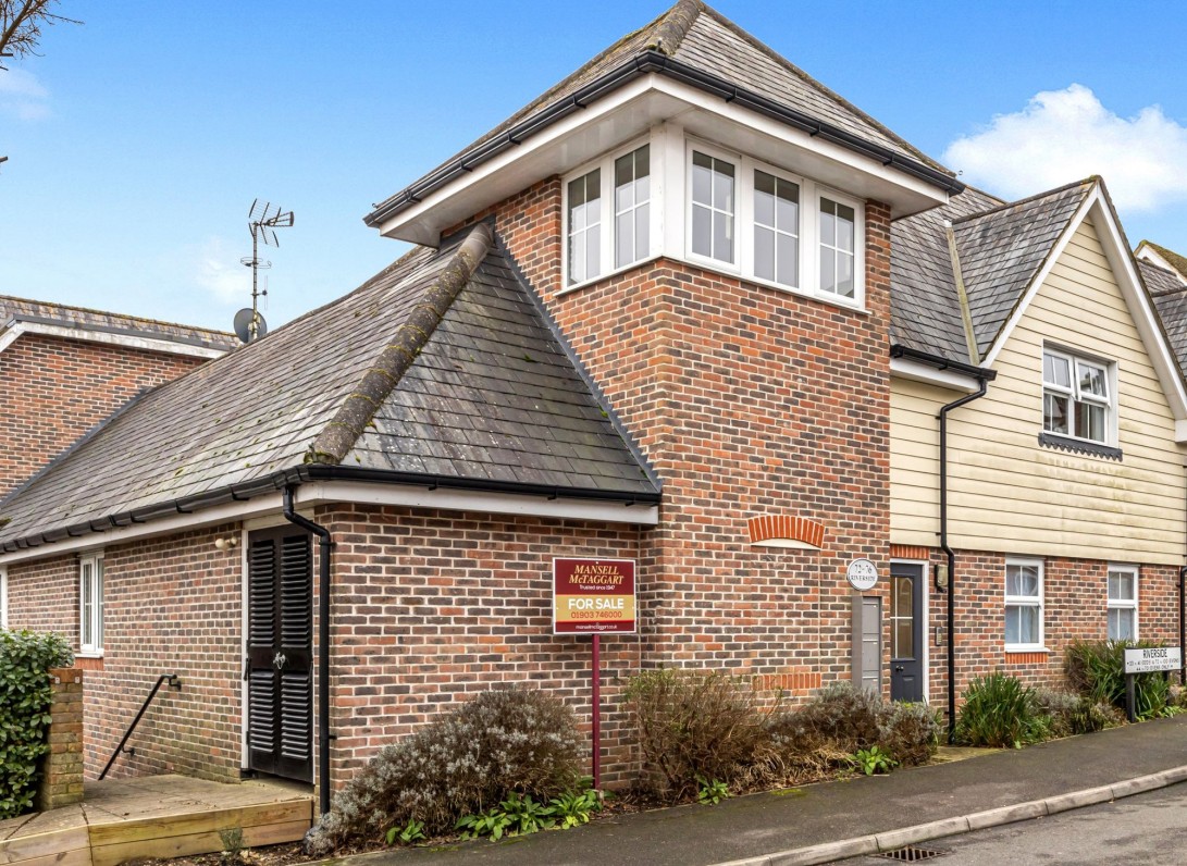 Photo of 72 Riverside, Pulborough