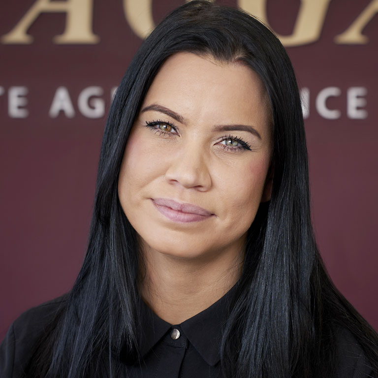 Camilla Forrest, Negotiator